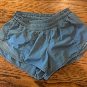 Lululemon Hotta Hot shorts 2.5